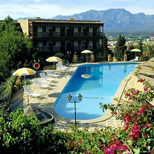4* Hotel De